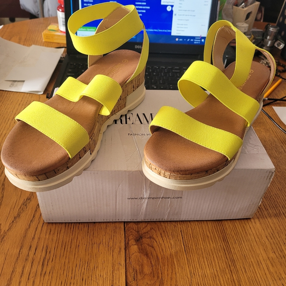 Ladies sandals - Picture 2 of 8